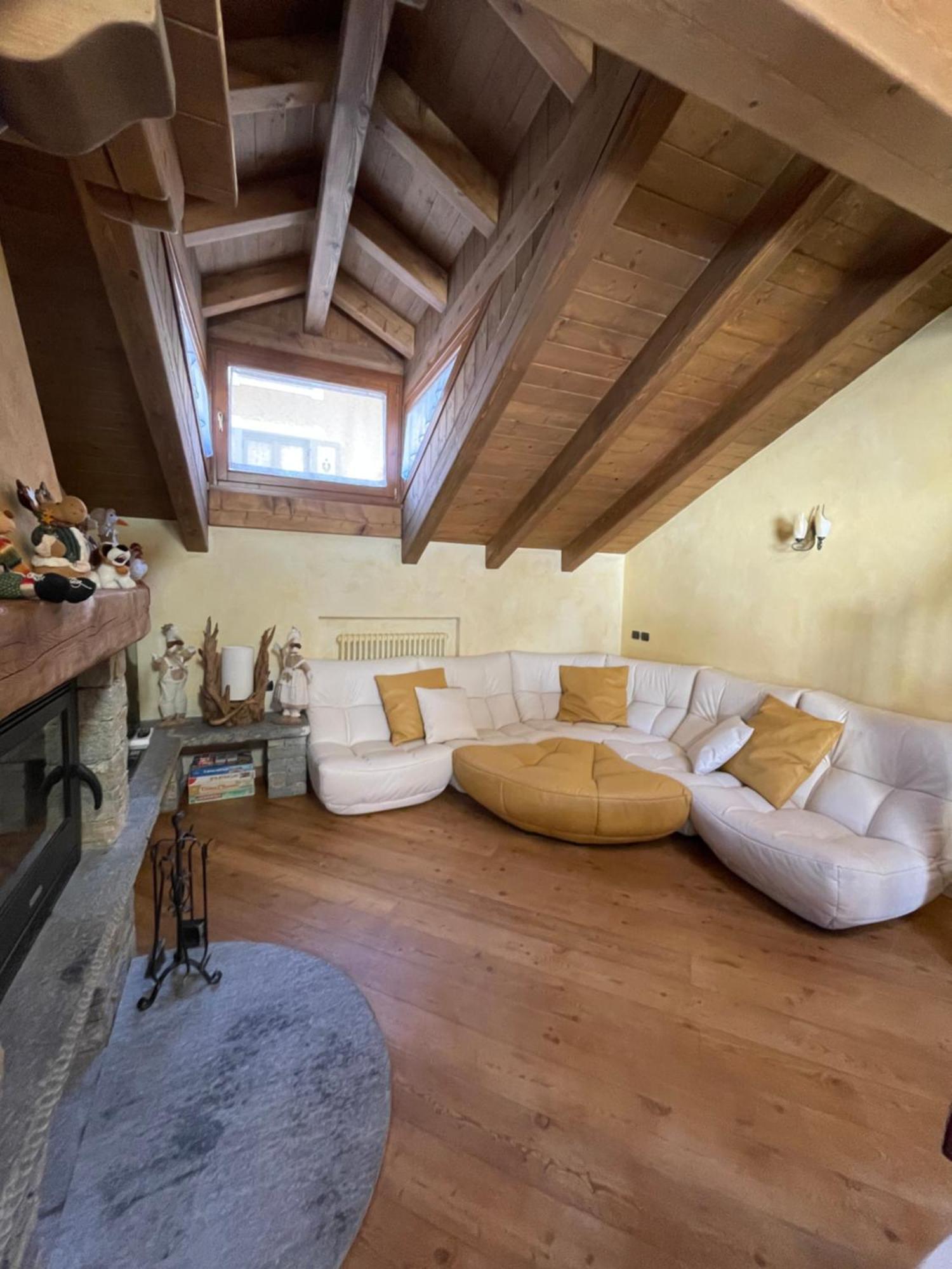 Miramountains Apartman La Thuile Kültér fotó